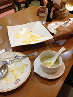 サイノ　パパド、マッシュルームスープ、サラダ.jpg