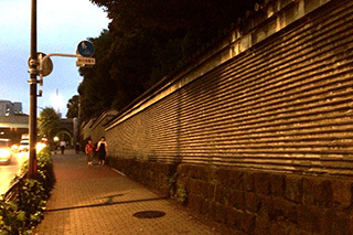 湯島聖堂　土塀.jpg